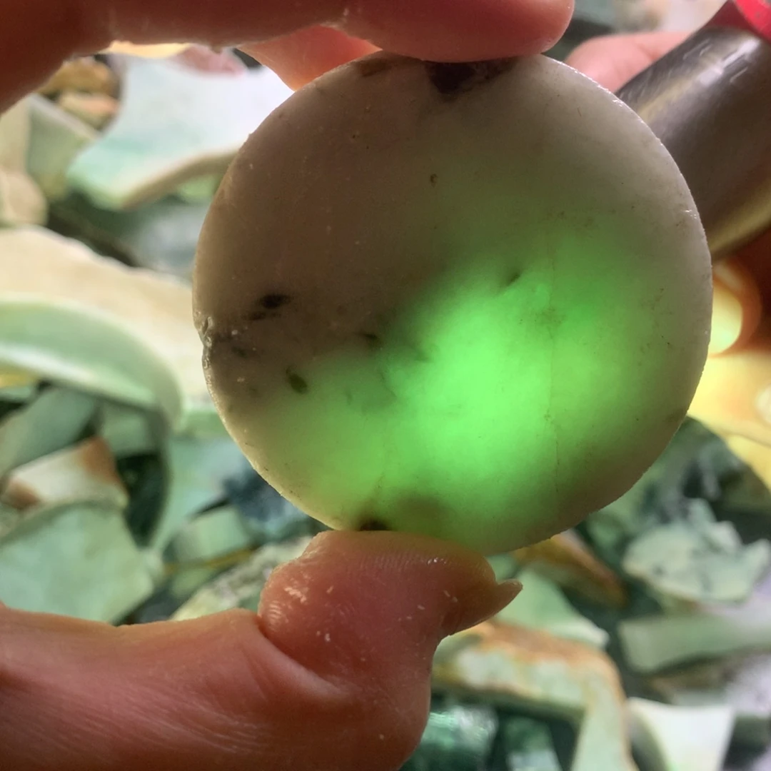 翡翠颈饰未镶嵌缅甸翡翠