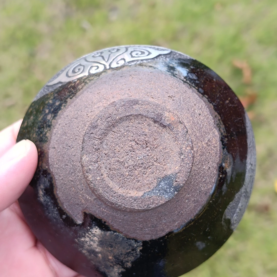 ​饕餮，刚修复好水吉窑，宋建盏，磨口，口径9高4厘米，锡补雕刻