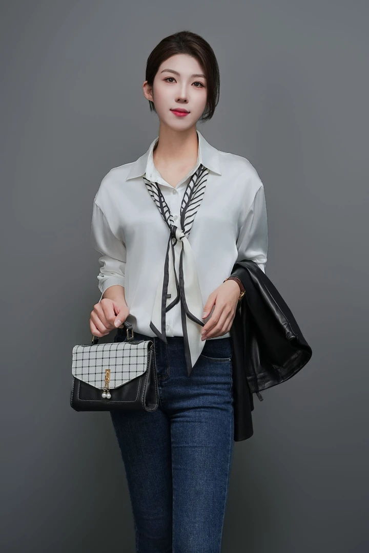 设计感秋冬气质长袖白色轻奢时尚小众拼接设计感搭牛仔裤的衬衫