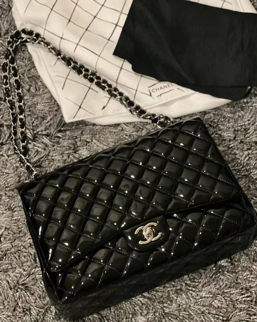 95新 Chanel/香奈儿 多多奢品/香奈儿香奈儿Maxl黑银漆皮cf/97新