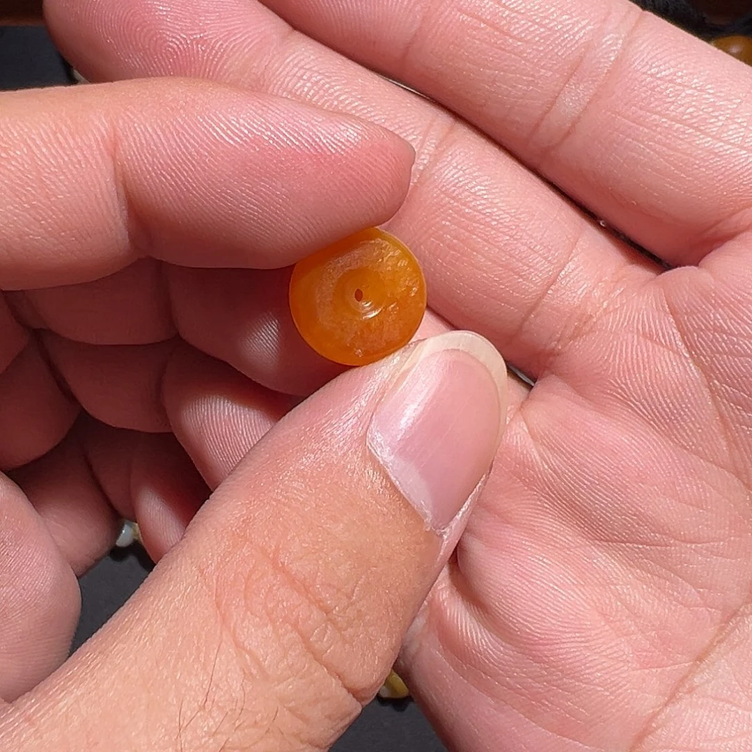 苍***语颈饰未镶嵌和田玉