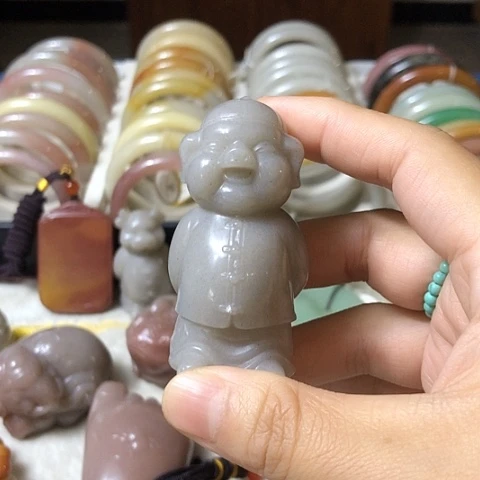 未镶嵌摆件石英质玉