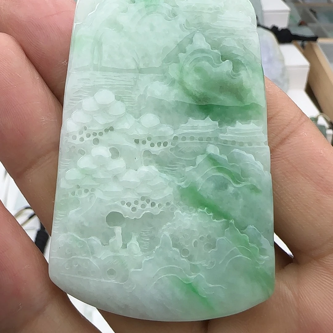 翡翠未镶嵌颈饰翡翠