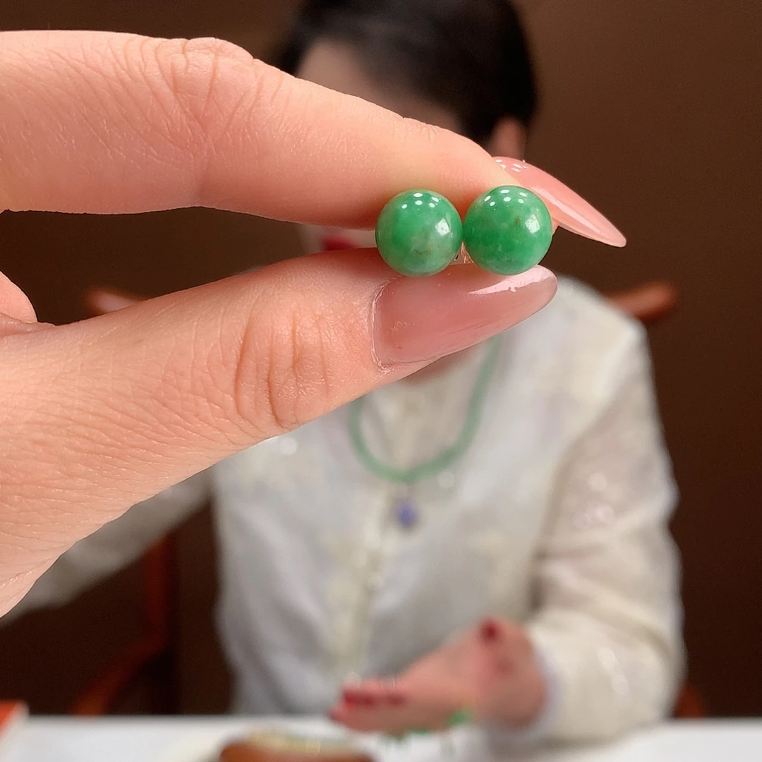 18K金镶嵌翡翠耳饰耳饰