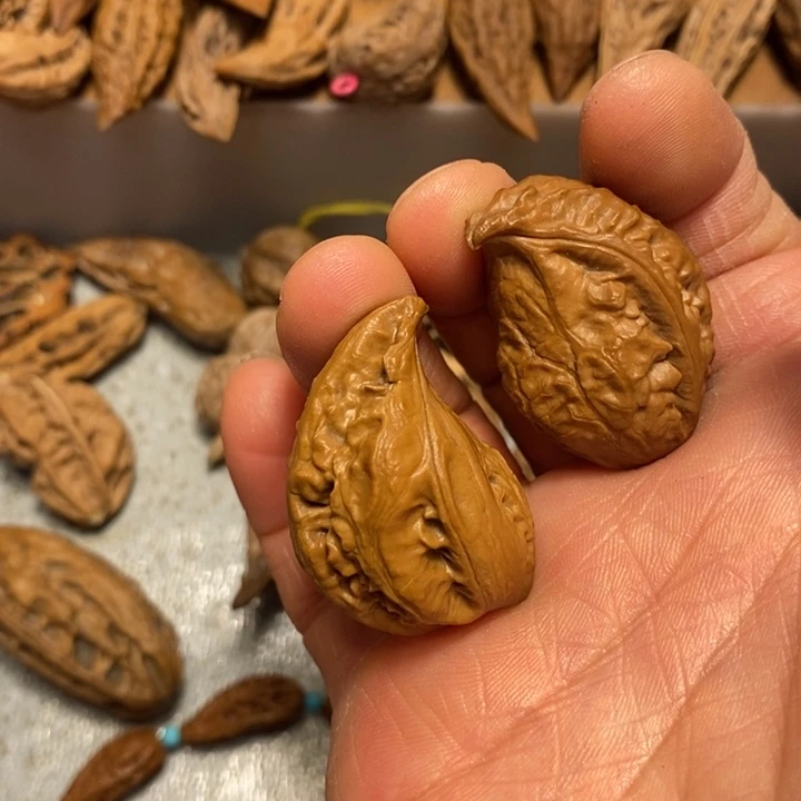 顾***吊坠文玩核桃不错