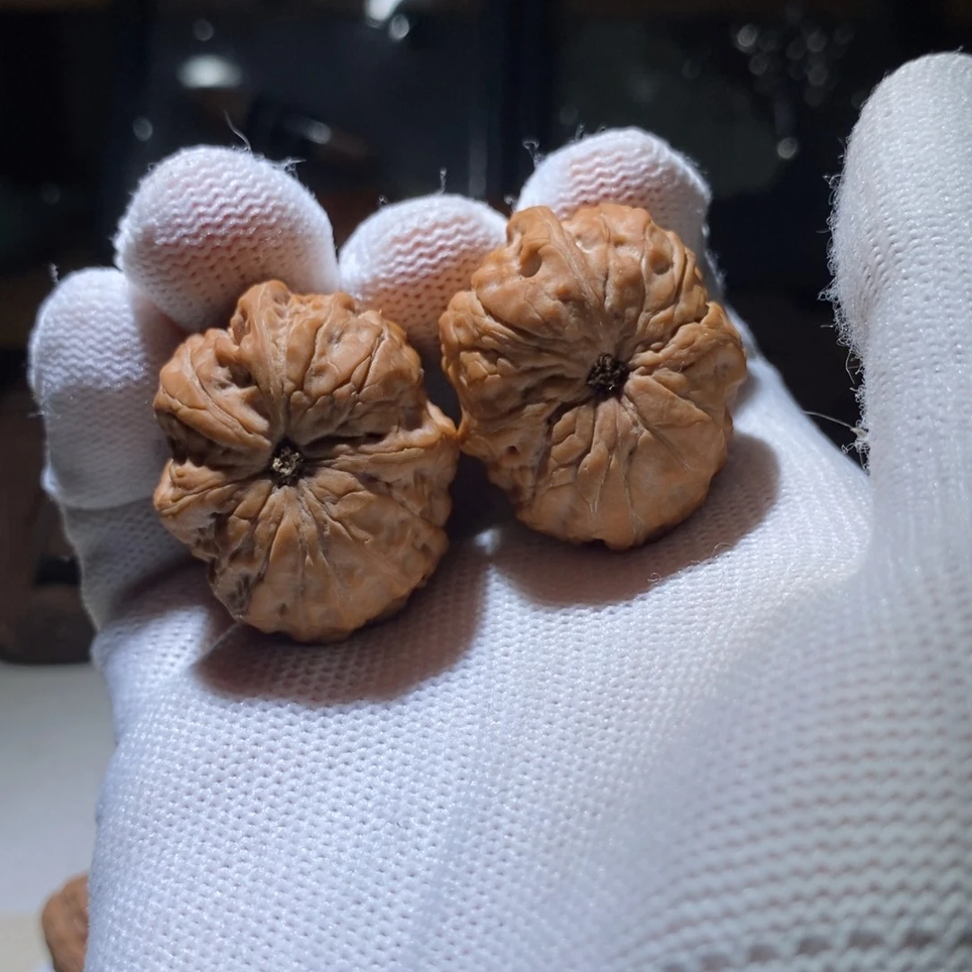 羊***把吊坠文玩核桃三棱
