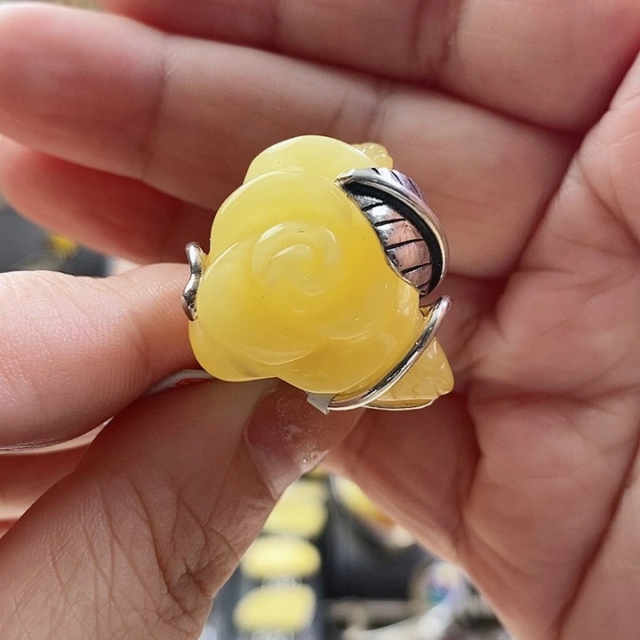 银S925镶嵌琥珀戒指狸****来戒指