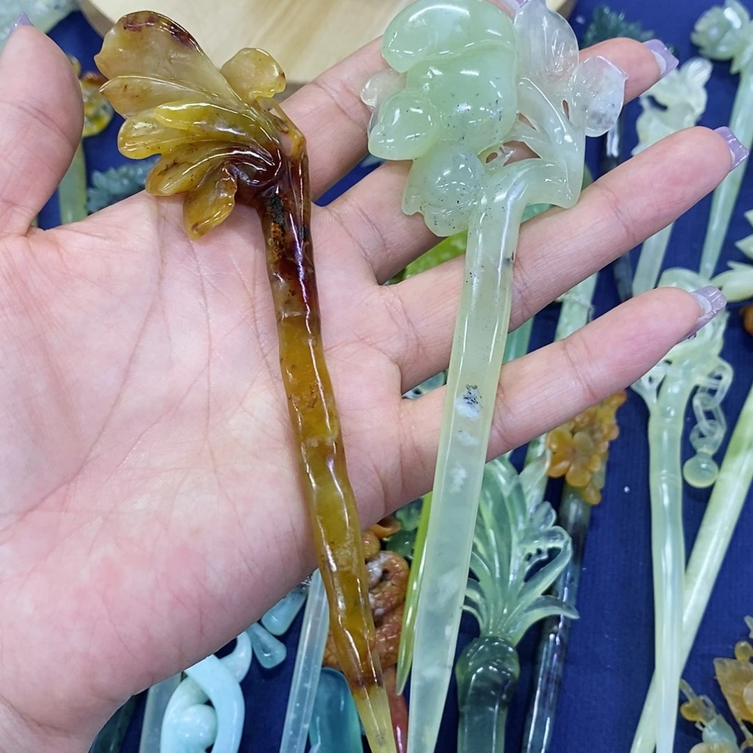 蛇纹石玉发簪未镶嵌静****舒