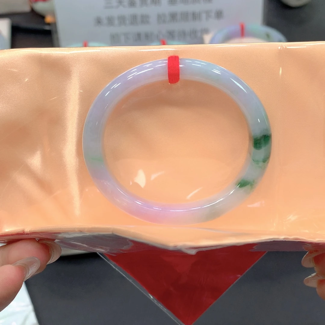 翡翠未镶嵌手镯54贵妃