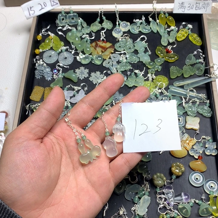 紫***z蛇纹石玉合金耳钉