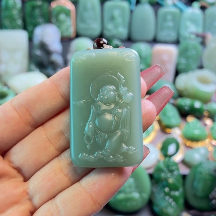 李***岩和田玉未镶嵌挂件