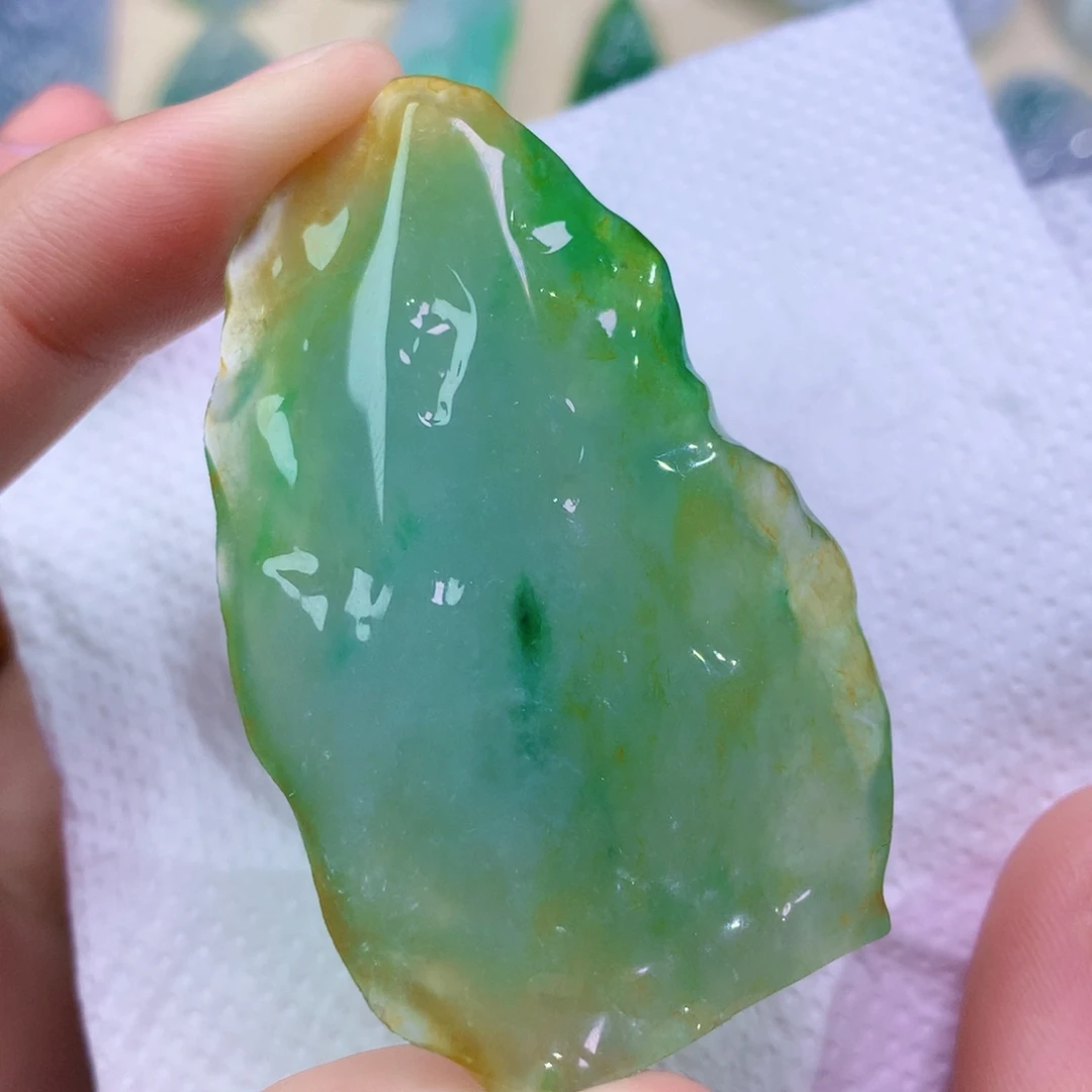 翡翠未镶嵌吊坠(不含链) 1999