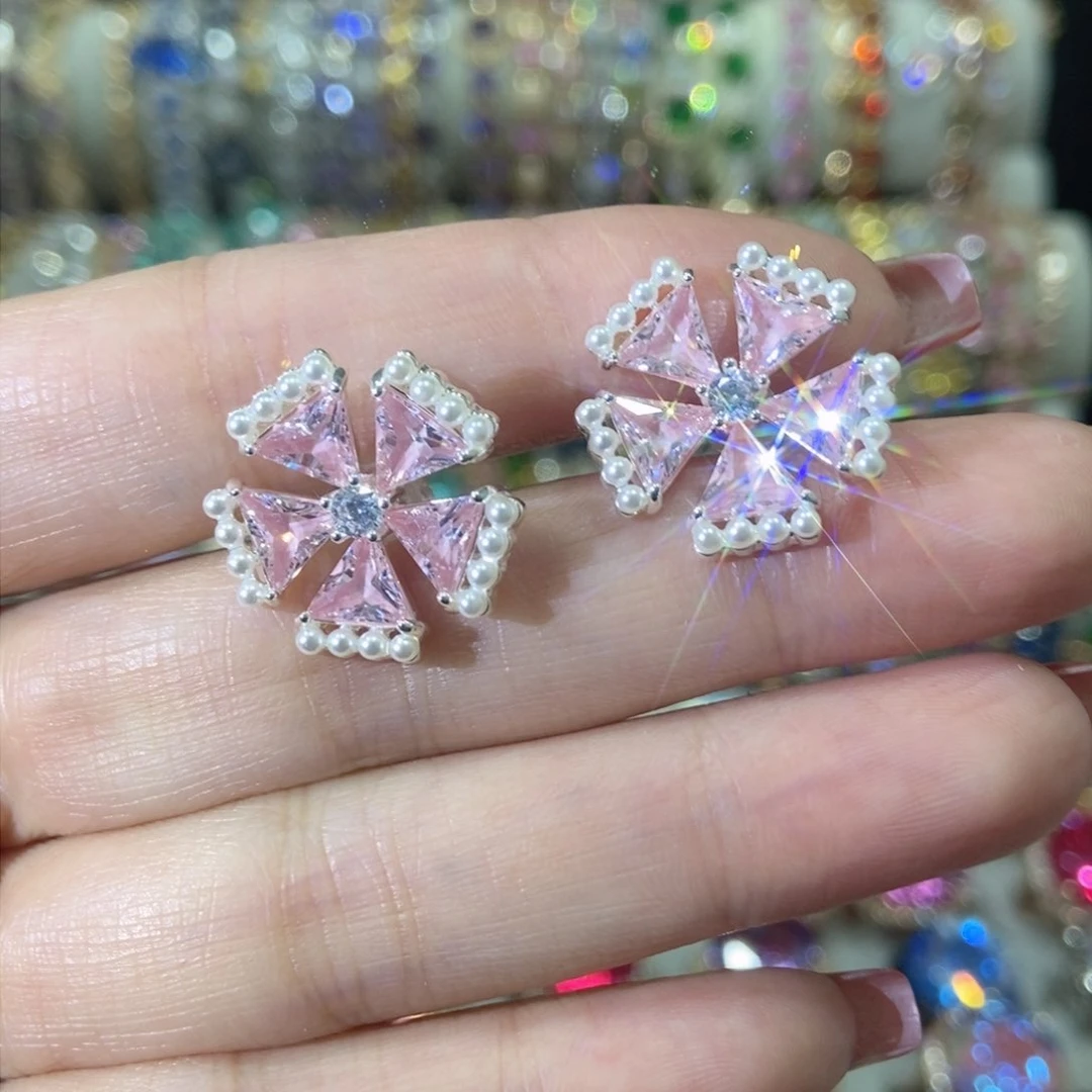 66锆石（处理）耳钉
