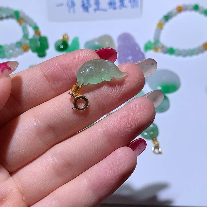 翡翠未镶嵌颈饰无镶嵌23