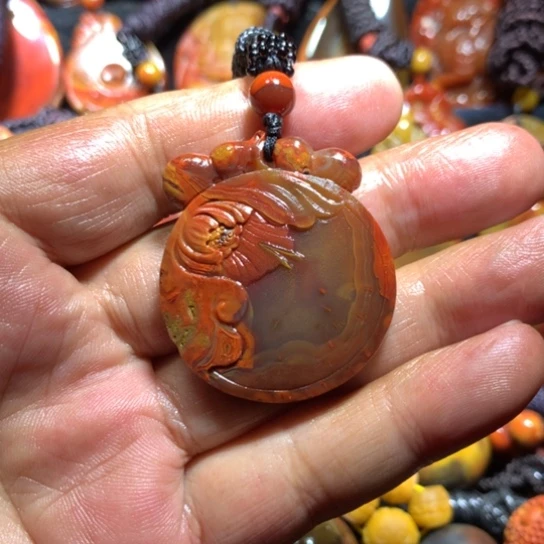 玛瑙/玉髓颈饰未镶嵌