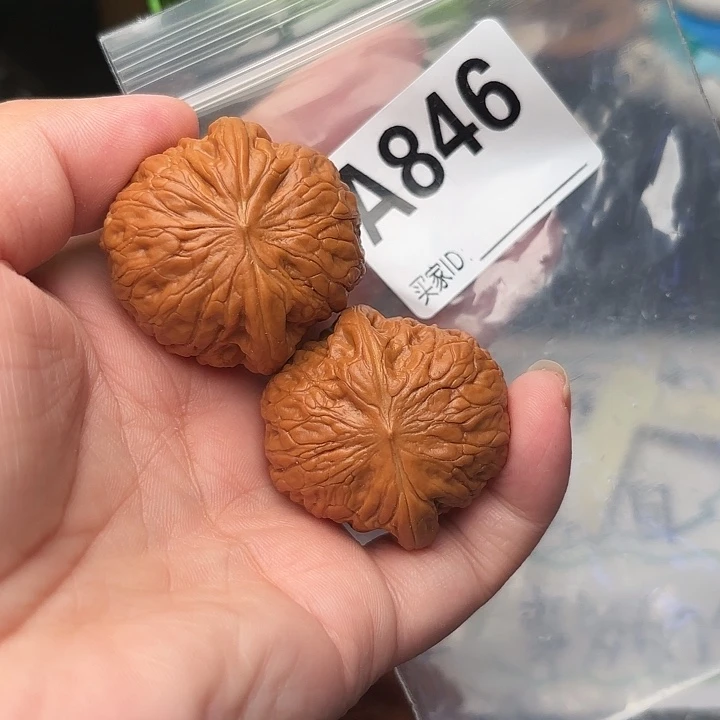 把件文玩核桃核桃铁锤37