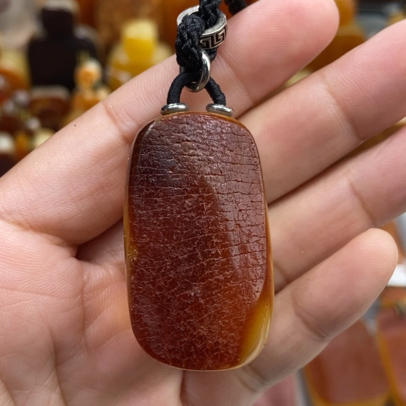 【闪购商品】琥珀颈饰未镶嵌