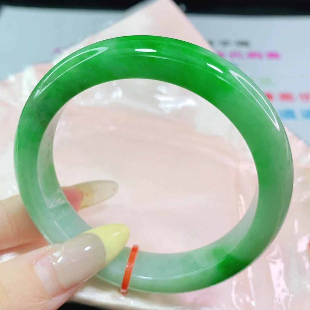 翡翠手镯未镶嵌55正圈