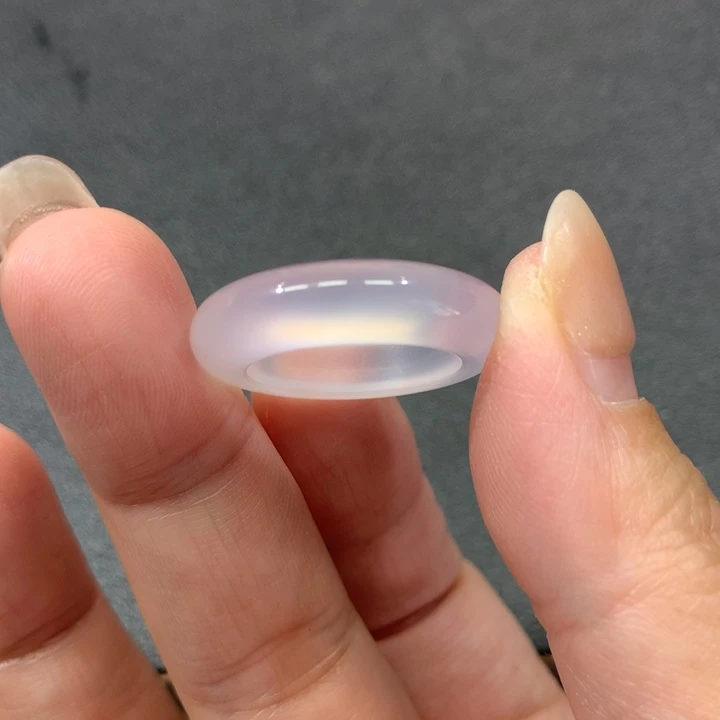 李***娜玛瑙/玉髓未镶嵌戒指