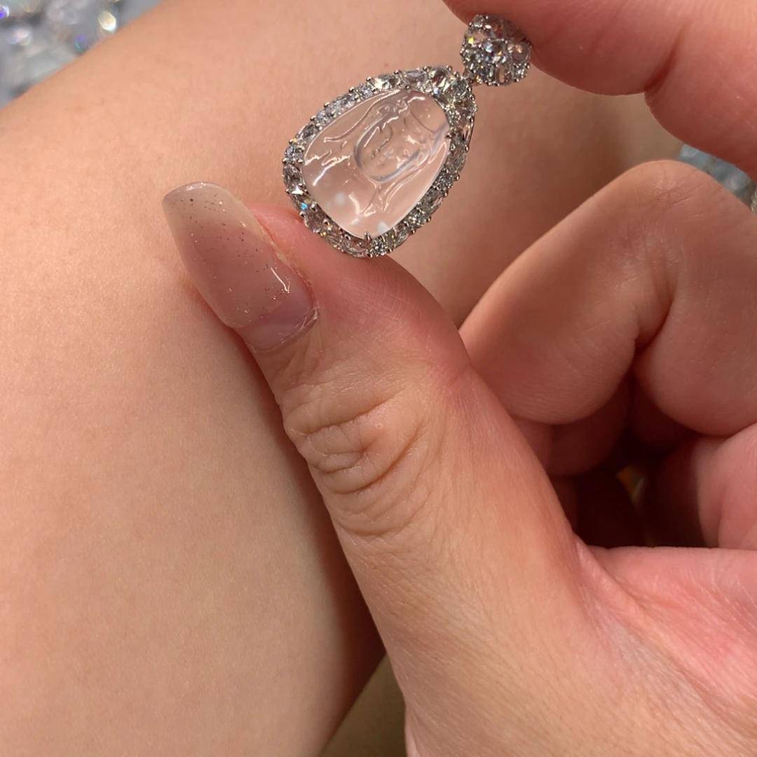 静***慧翡翠18K金镶嵌颈饰吊坠