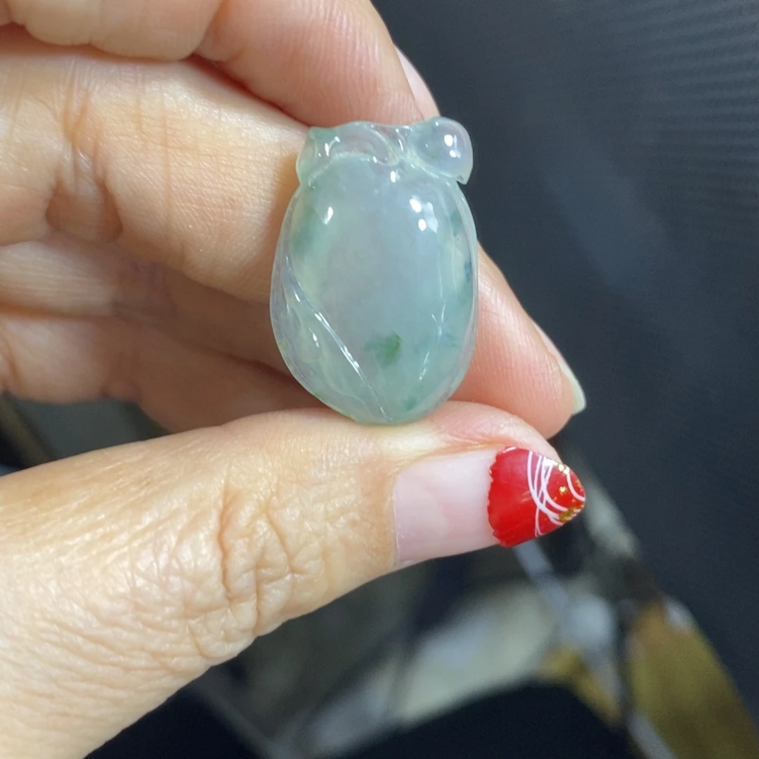 定制翡翠未镶嵌挂件