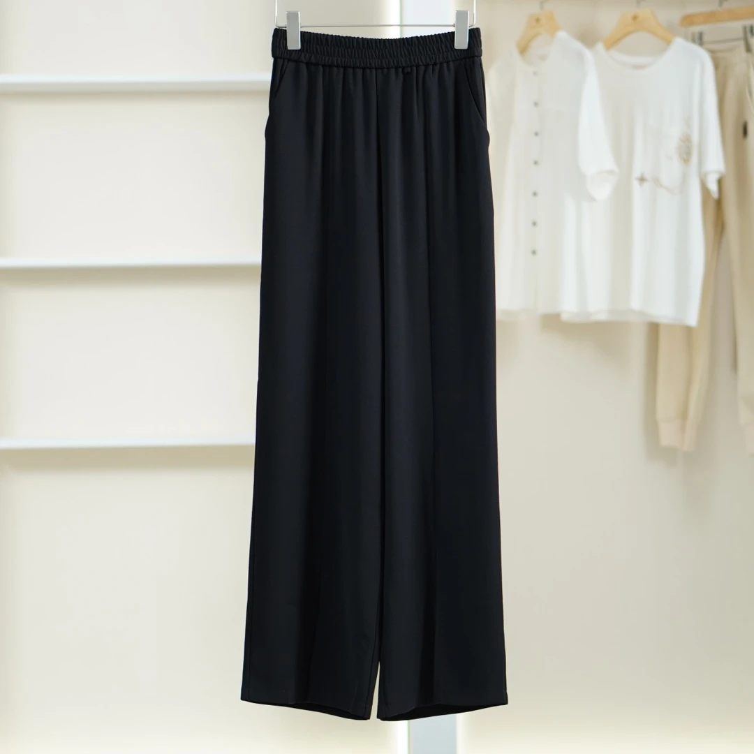 一路童行 谷系列  A564 女装春直筒休闲裤黑色221XKZ201