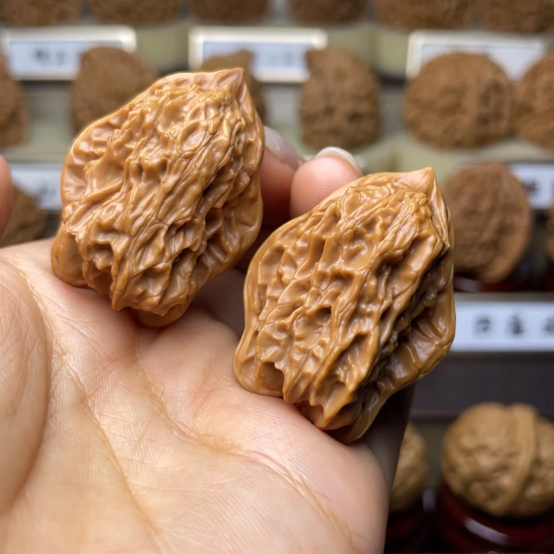 文玩核桃把件鸳鸯38左右