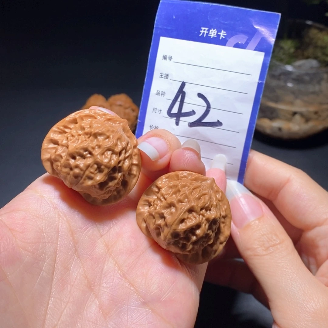 文玩核桃把件瓷娃娃全品35左右无运费险偏远不包邮