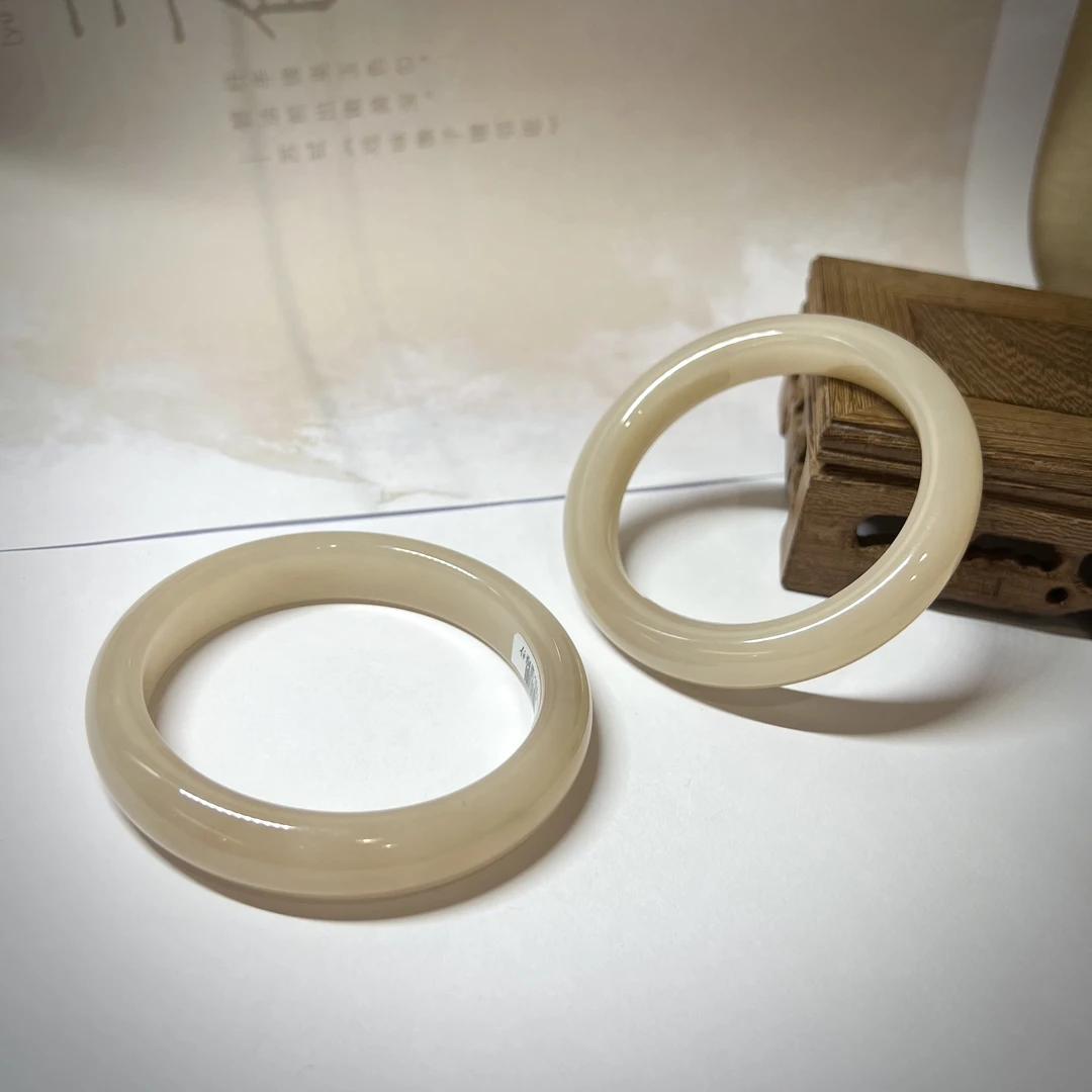 【小宝珠宝】8 T20804-和田玉藕粉手镯-多样性发一件-11*8mm