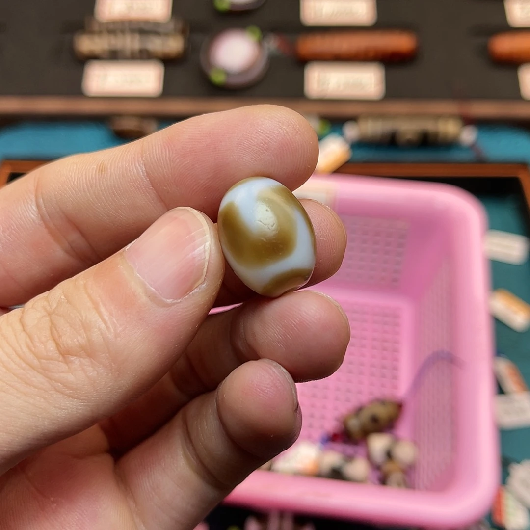 玛瑙/玉髓未镶嵌珠宝半成品