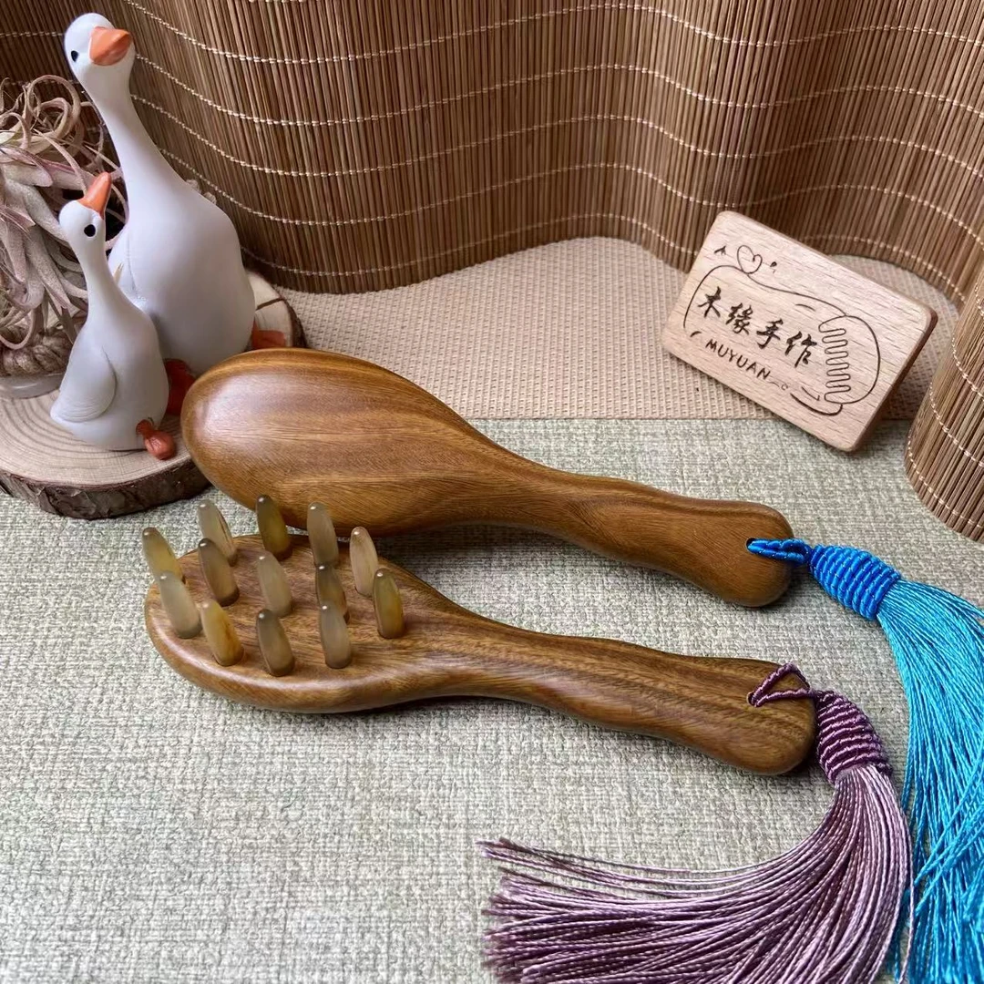 【兰姐推荐】绿檀木13齿锥齿包包梳头部经络按摩梳手柄方便携带