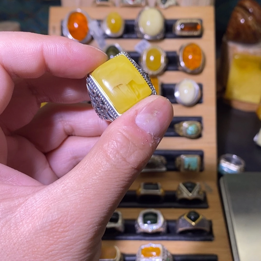 蜜蜡戒指银S925镶嵌菩*