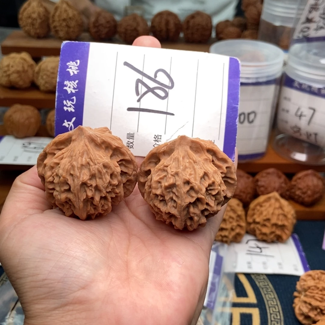 文玩核桃把件42血灯笼