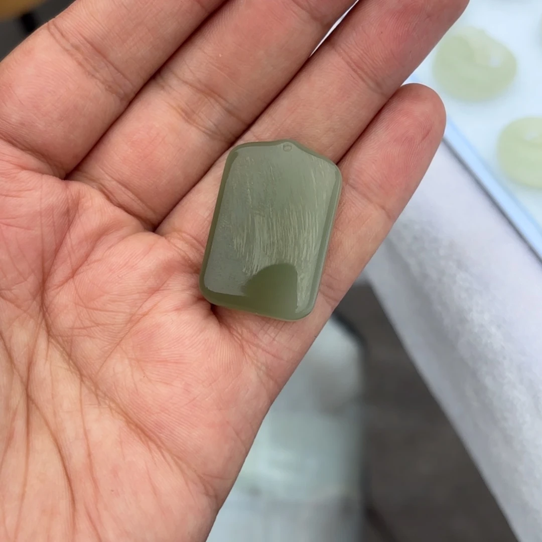 颈饰未镶嵌和田玉牌子卡31尺寸