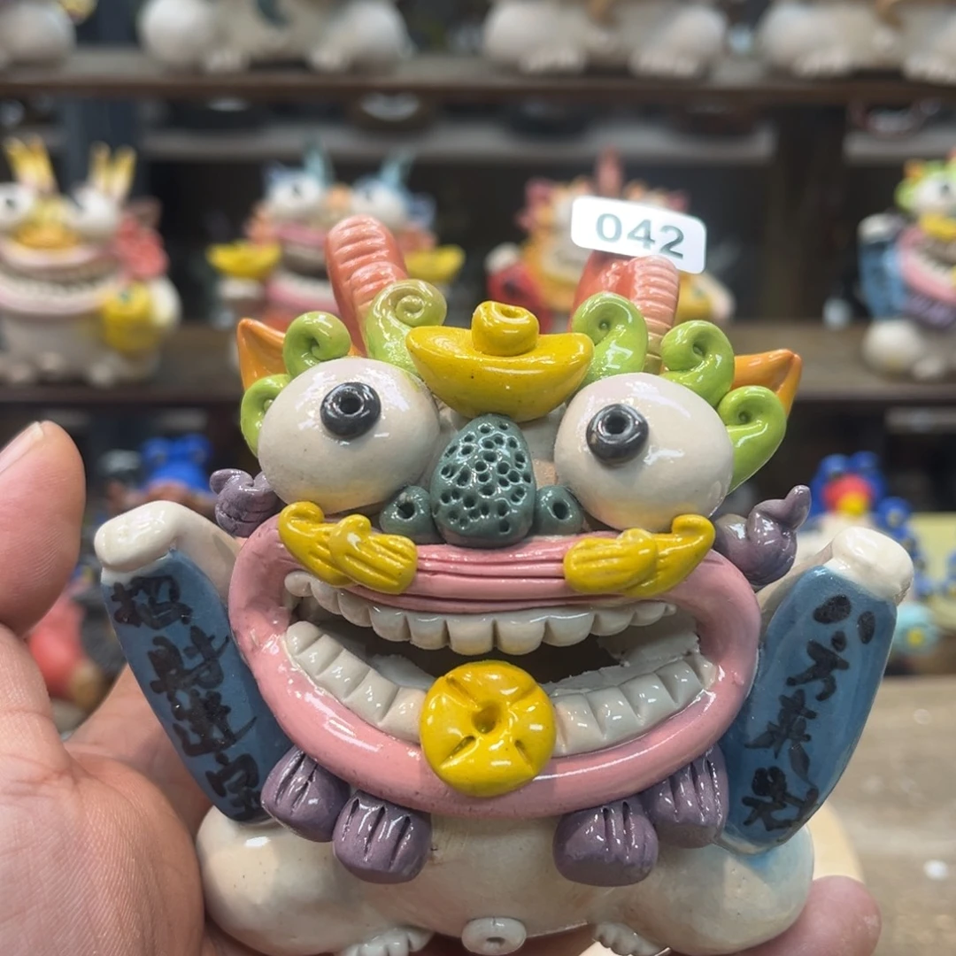 陶瓷纯手工抽象陶瓷摆件042