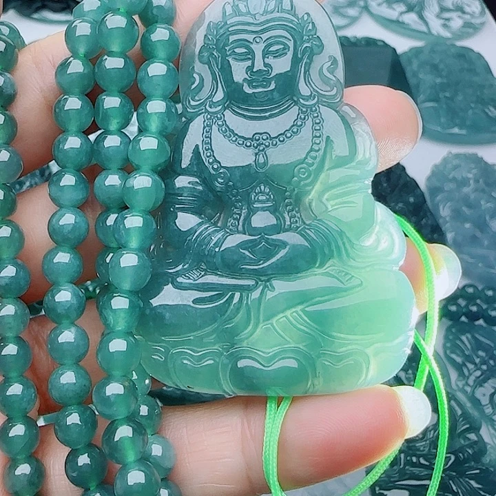 翡翠未镶嵌颈饰多样性发货天然的A货翡翠