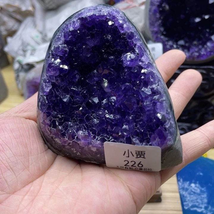 未镶嵌水晶大型摆件（非配饰）