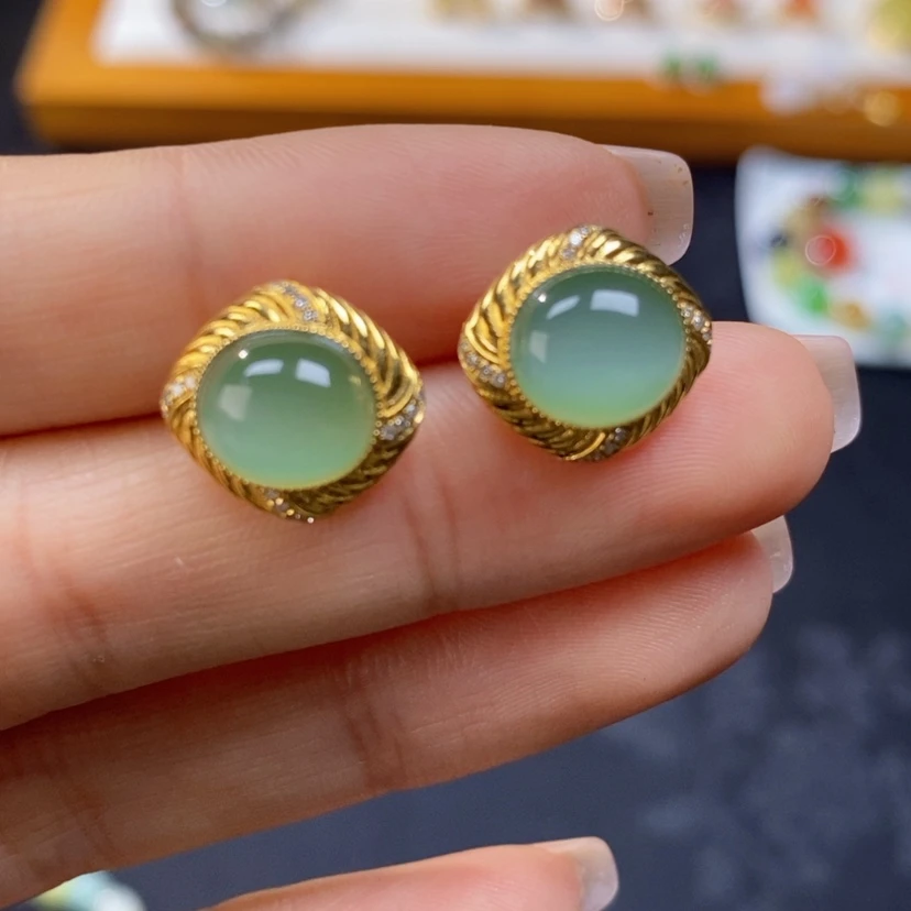 【闪购商品】和田玉（糖玉）耳钉18K金镶嵌你***u