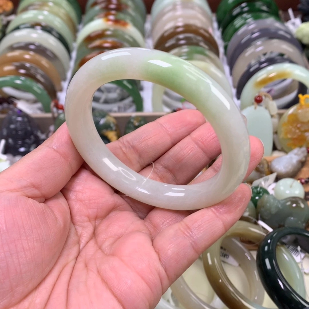 和田玉未镶嵌手镯57_58口径