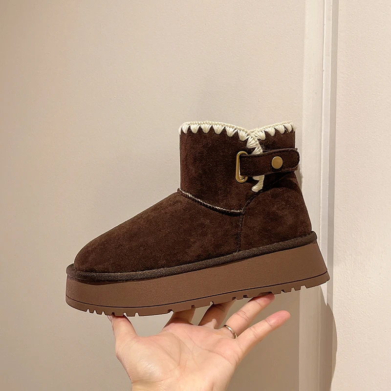 超火厚底保暖雪地靴女冬季爆款勾花编织扣带短筒棉靴加厚增高女靴