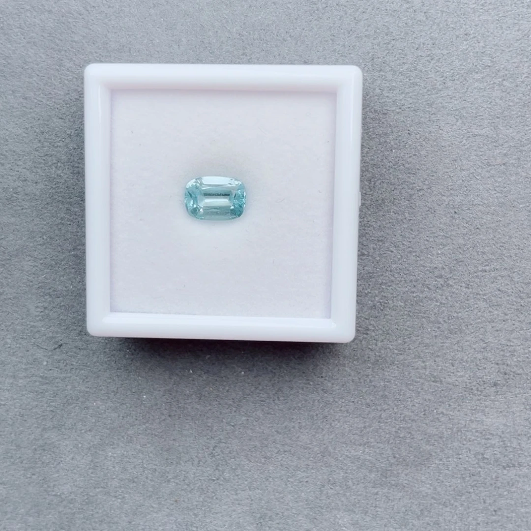 海蓝宝石裸石天然全净无瑕2.16CT