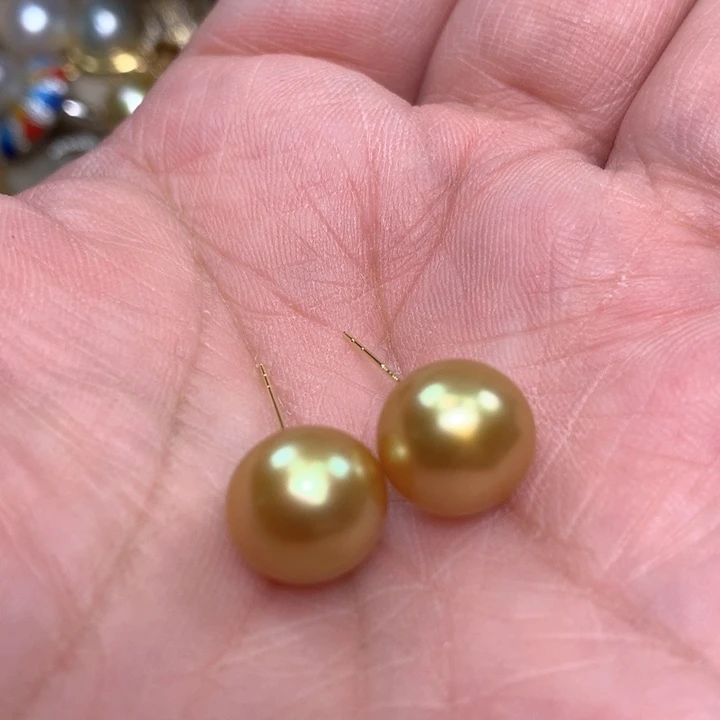 18K金镶嵌耳饰海水珍珠