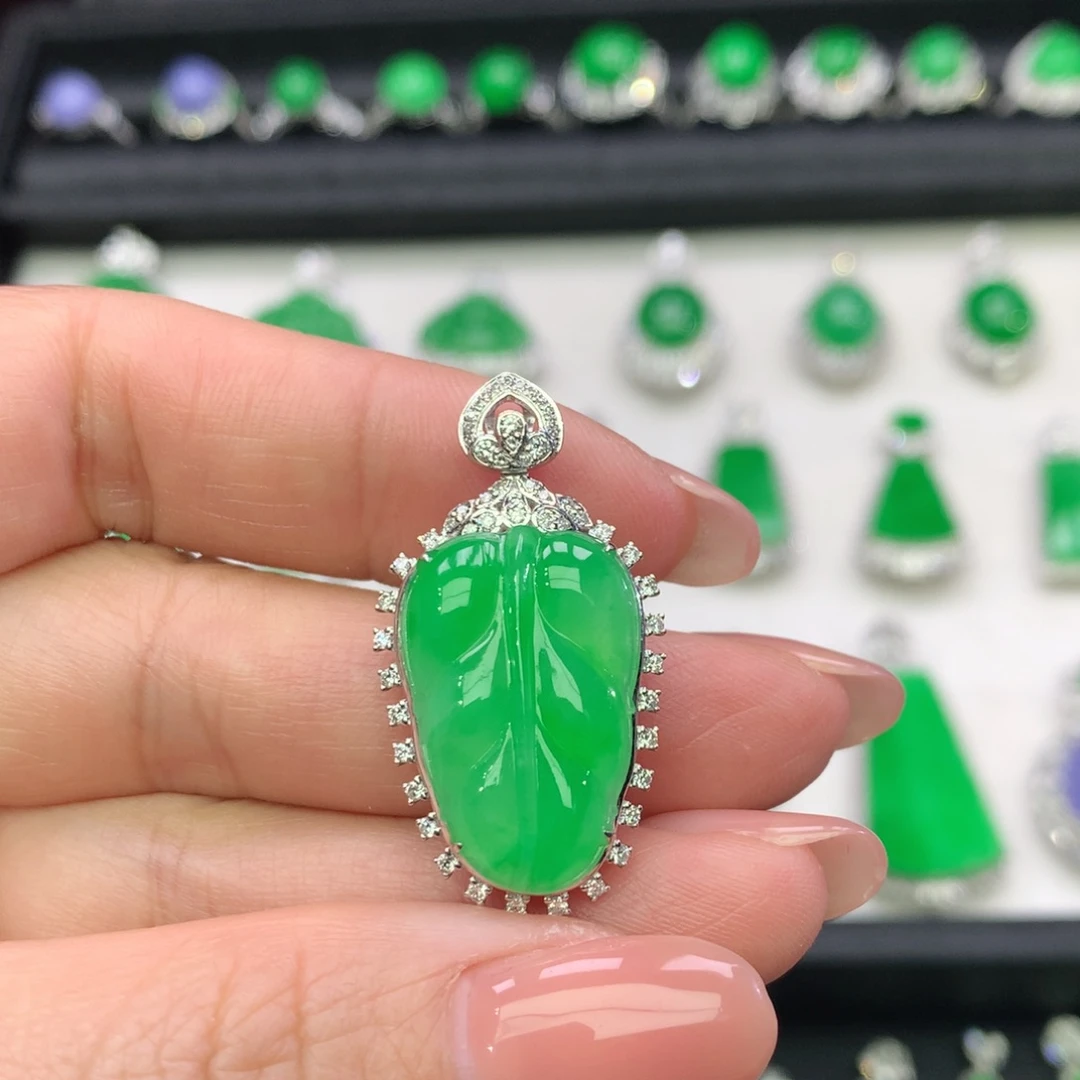 翡翠18K金镶嵌吊坠(不含链)