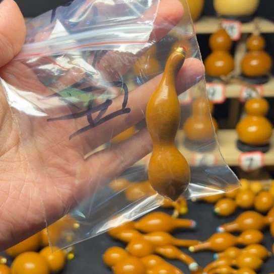 用****2天然小葫芦手把件