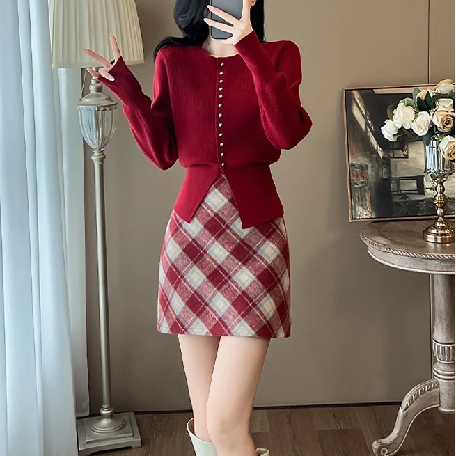 2025春季气质新款针织毛衣套装洋气休闲运动减龄气质裙装两件套