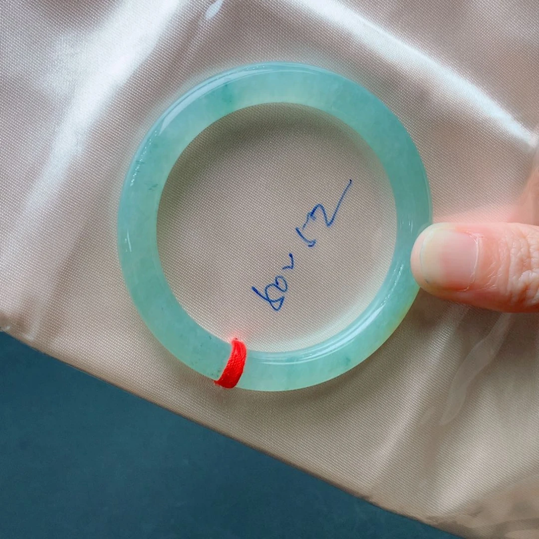 未镶嵌手镯翡翠翡翠