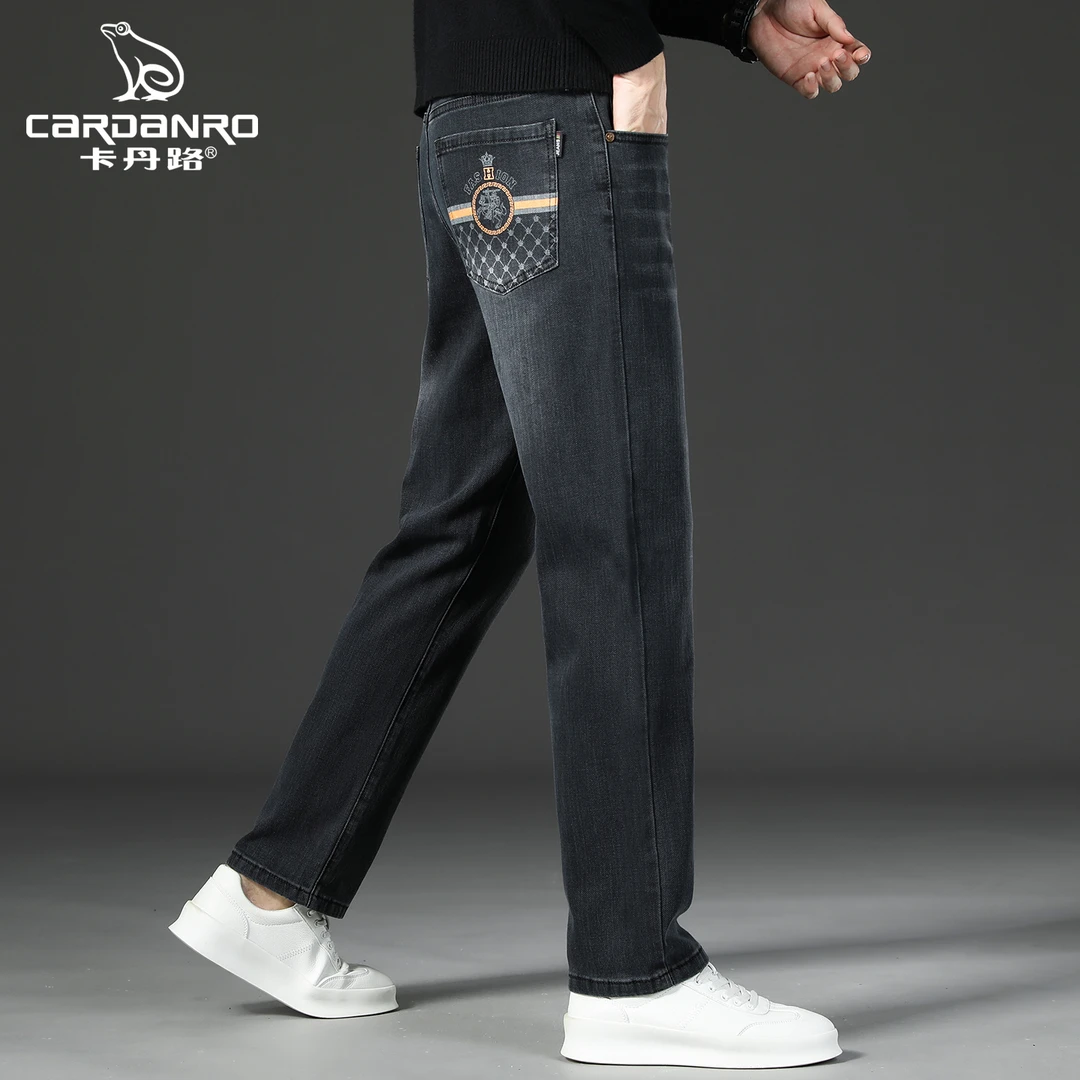 Cardanro/卡丹路品牌刺绣弹力秋冬男士休闲商务直筒牛仔裤子百搭