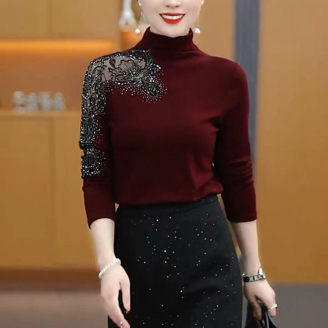 洋气半高领钉珠镂空打底衫秋冬新款一体绒自发热出游聚会外穿上衣