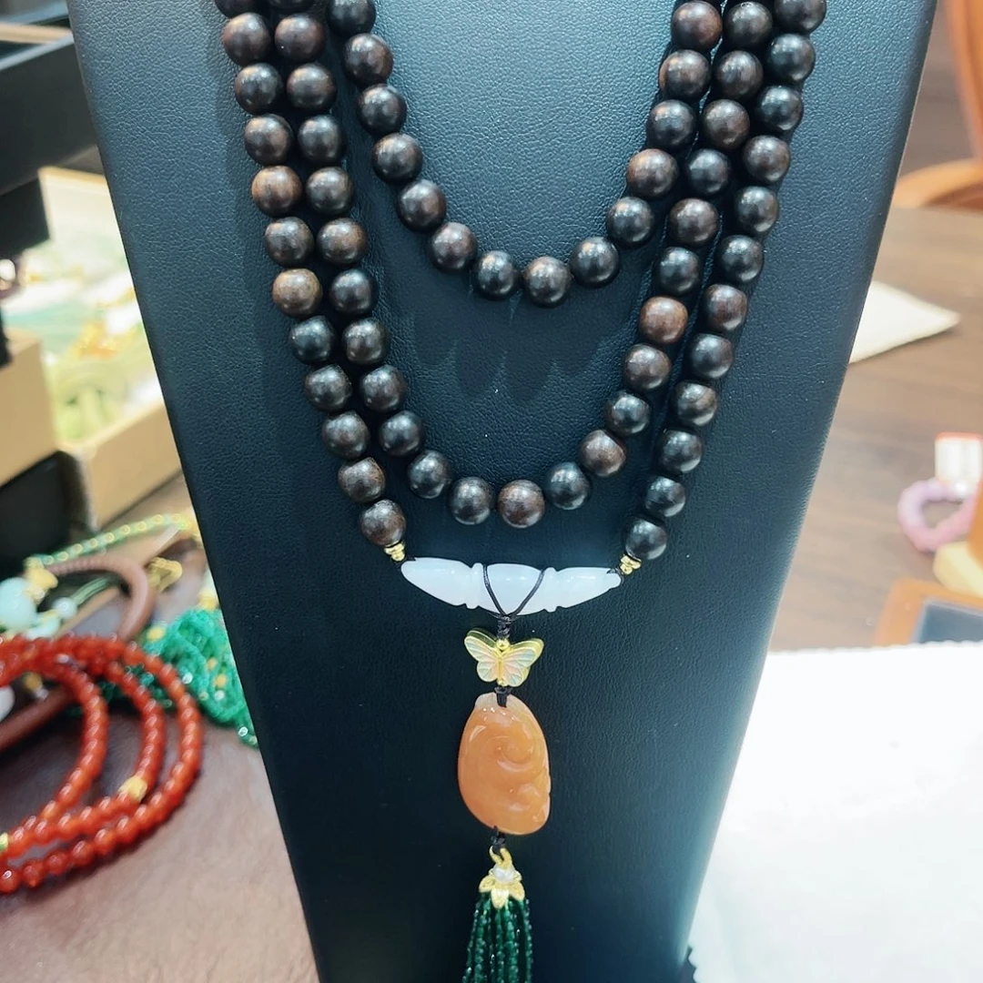 翡翠颈饰未镶嵌斜挎