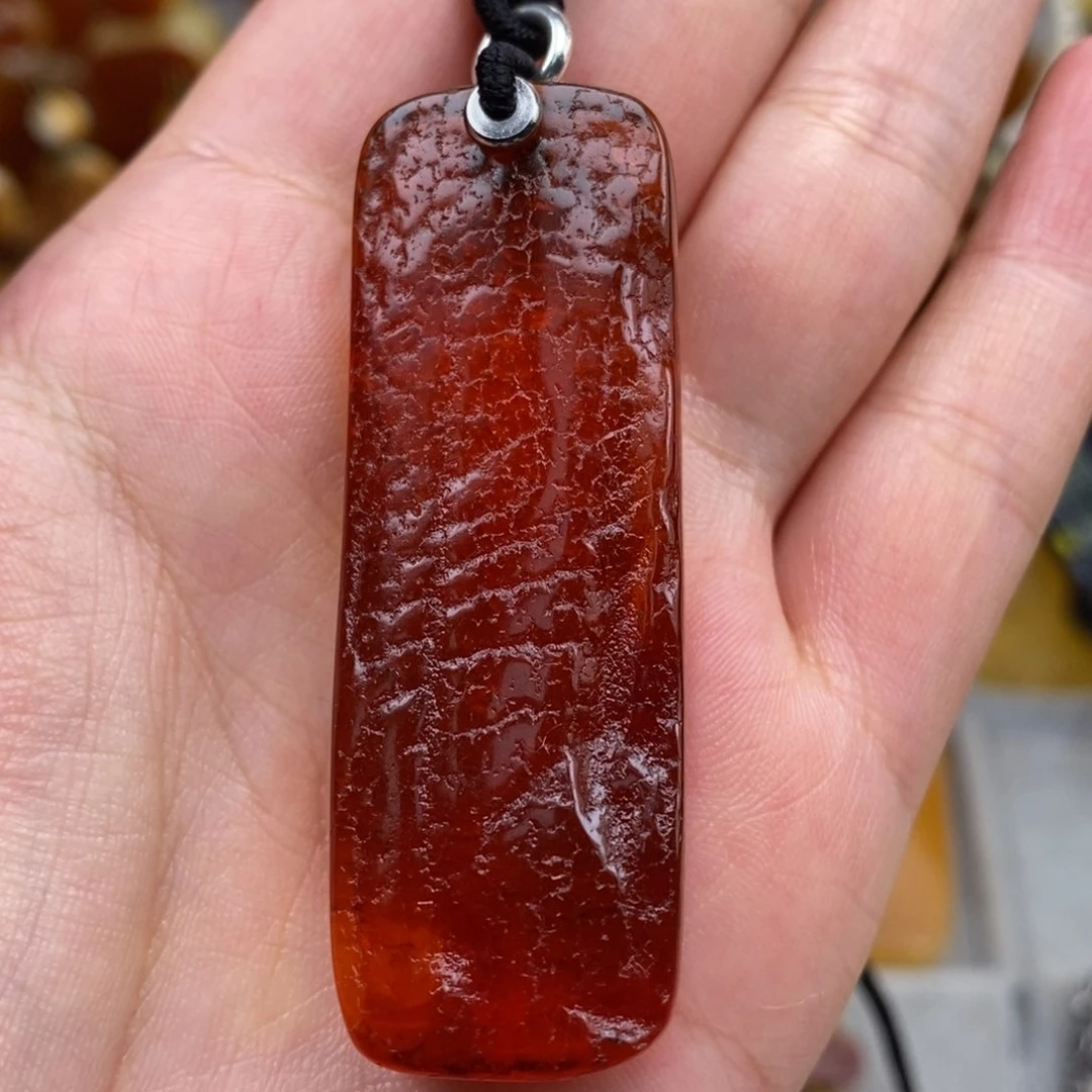 未镶嵌琥珀珠宝奇石